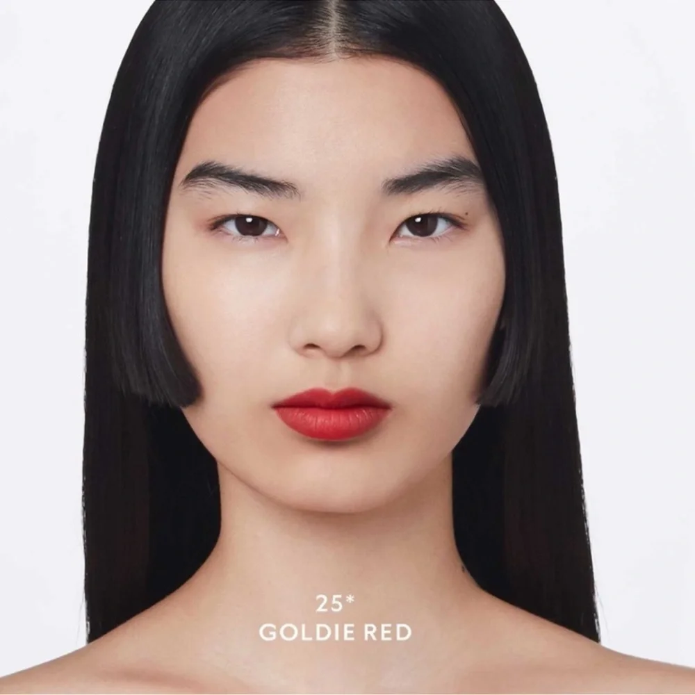 Gucci | Lipstick | Rouge A Levres Liquide Mat | Goldie Red